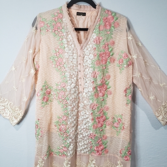 Agha Noor Floral Embroidered Sheer Kurti Size Medium - Picture 3 of 15